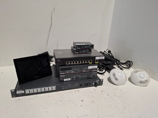 Partij Diverse professionele AV apparatuur, Extron, Cisco, Logitech