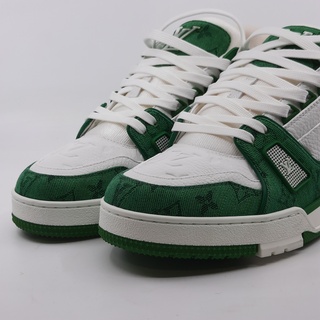 Paar sneakers, maat 7,5, Louis Vuitton, VL1201