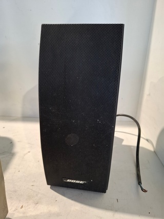 Luidsprekerset met versterker, 2x Bose 251, 1x Technomad outdoor ampli
