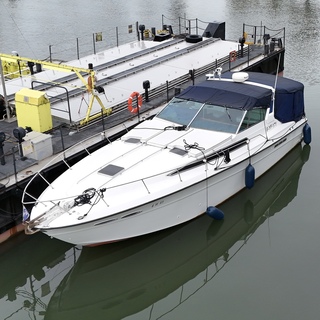 Kajuit motorboot, Sea Ray, 390 Express, 1987