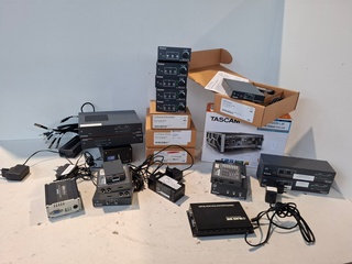 Partij Diverse professionele AV apparatuur, Extron, Blackmagic, Tascam