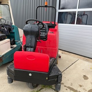 Opzit schrob- zuigmachine, RCM, Metro 1102 N, rood/zwart