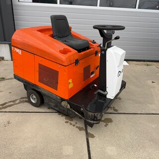 Opzit veeg- zuigmachine, RCM, Turbo 7005 Plus, oranje/zwart