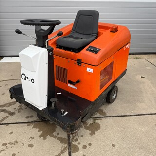 Opzit veeg- zuigmachine, RCM, Turbo 7005 Plus, oranje/zwart