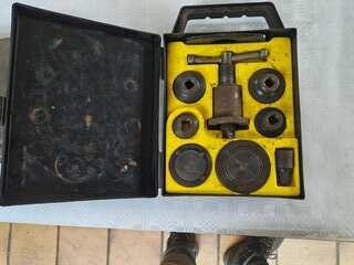 Achterremtangen, Sauer Werkzeug