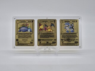 Metalen Venusaur, Charizard en Blastoise (Base Set) Pokémon kaarten in