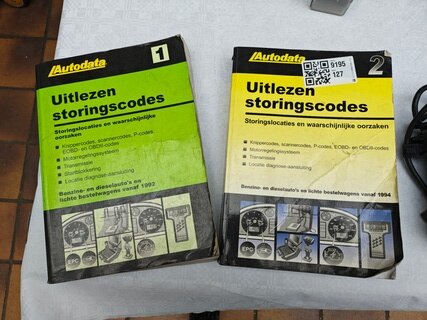Uitleesboek met codes, deel 1 en deel 2