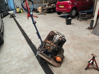 Trilapparaat op diesel, Wacker, DPS 2350