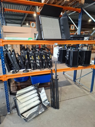 Partij Studioverlichting, Visio, Elation, Brightcast, Ledgo