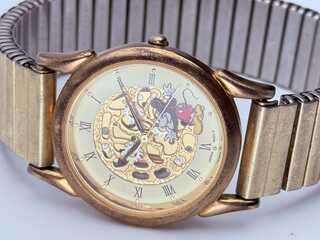 Disney Mickey Mouse Skeleton Horloge