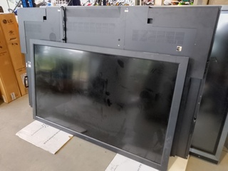 Display, NEC, V652