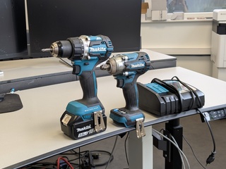 Accu schroefmachine met accu slagmoersleutel Makita, DDF484, DTW300, b
