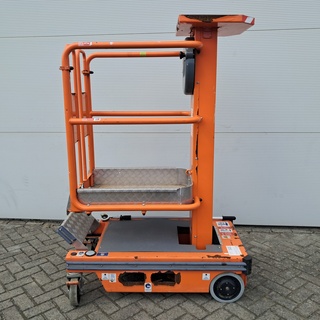 Personenlift 4,2m manueel JLG, Power Towers Ecolift, bouwjaar 2020