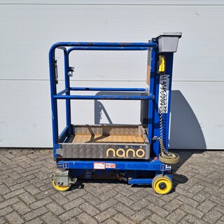Personenlift 4,5m manueel/accu, Power Tower, Power Towers Nano, 2015