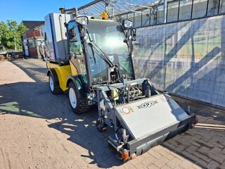 Werktuigdrager met heetwatermachine, Multihog, CX75, 2016
