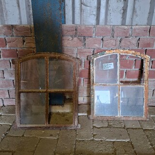 2x Nostalgische stalraam