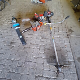 4x Tuingereedschap o.a. Husqvarna