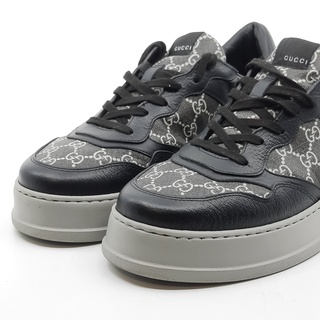 Paar sneakers, maat 11, Gucci, 669582