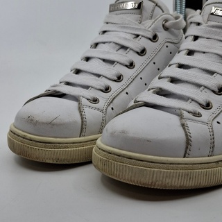 Paar sneakers, maat 38, Dsquared2