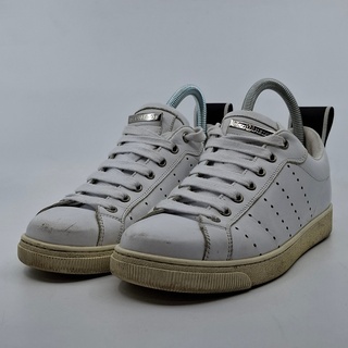 Paar sneakers, maat 38, Dsquared2