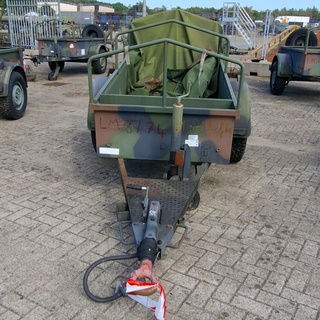Aanhangwagen met huif, Aarding, 2017