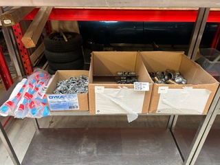 Partij installatiemateriaal w.o. messing koppelingen en fittingen