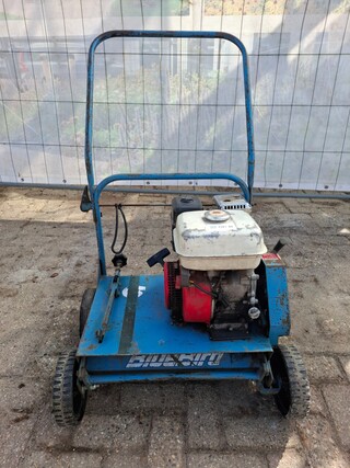 Verticuteermachine Bluebird