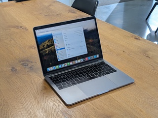 Macbook Pro 13-inch, Apple, A1989, 2018