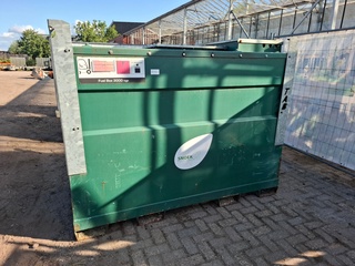 Brandstofopslagtank met vulpistool De Blesse, 3000 High Compact, bouwj