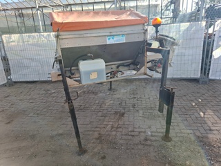 Natzoutstrooier, Morcelli E Maccaferri, SPR