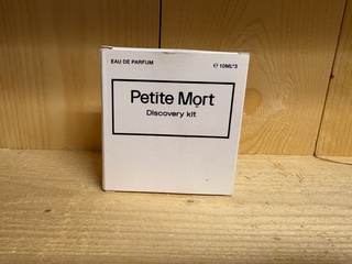 Ca. 50x EAU de Parfum, Tasverstuiver -set Petite Mort, Dames