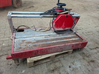 Tegelzaagmachine