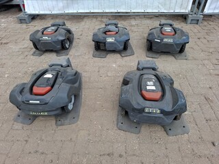 5x robotmaaier Husqvarna, bouwjaar 2015/18