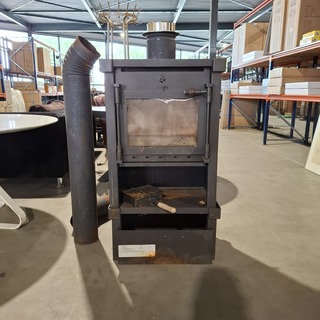 Houtkachel, Haarlengte B.V., Woonstede Beaufort 8 kW