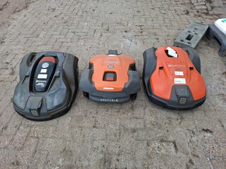 3x Robotmaaier Husqvarna, bouwjaar 2015/18