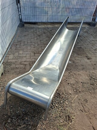 Metalen glijbaan