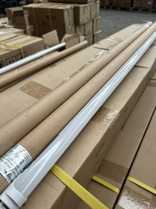 Ca. 170x Led tube 18W 3000K 1197 mm, Qbright, QB-LT-18W-3K-125-1197