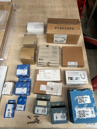 Ca. 20x Sanitair toebehoren, W.o. Grohe, Geberit