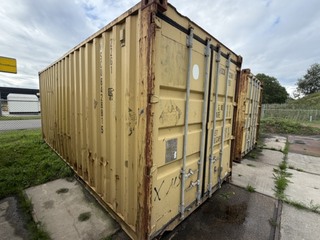 Zeecontainer, Geel