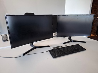 2x Monitor Samsung, C24F396FHU
