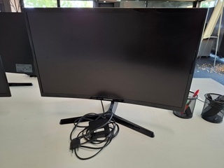 2x Monitor Samsung, C24F396FHU