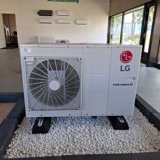 Warmtepomp LG, HM091MR U44, bouwjaar 2022