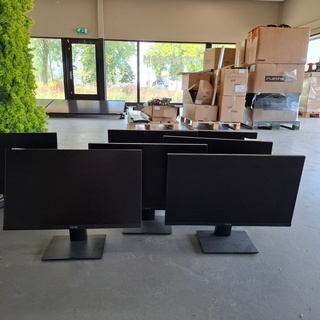 Ca. 11x Diverse monitor Samsung en PeaQ, diverse modellen