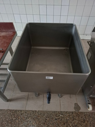 RVS waterbak met uitloop