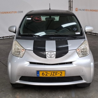Personenauto, TOYOTA, IQ, 1.0 VVTi Comfort, 2009