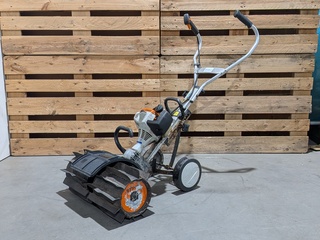 Benzine multimotor, STIHL, MM55, met 3x rolbezem