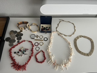 Collectie vintage sieraden, incl. kistje