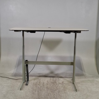 Ca. 17x Bureau