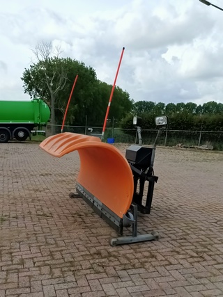 Sneeuwploeg, Nido, SNK27, 2005