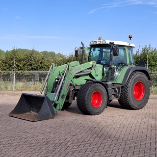 Land- of bosbouwtrekker, FENDT, 309 Vario, 2009, met STOLL ROBUST FZ 2